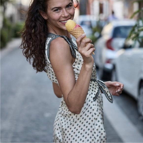 Doen NWOT AMORETTE DRESS - Picture 3 of 11